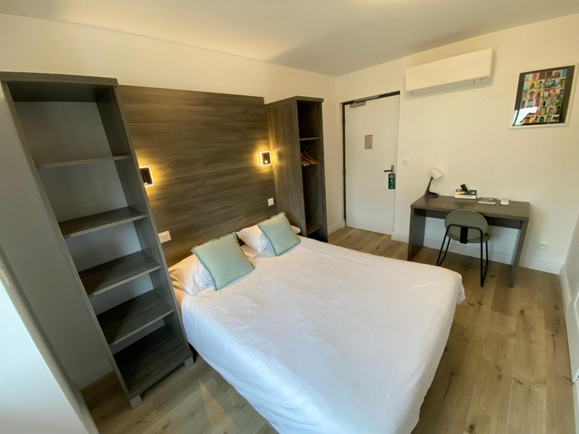Relais Du Lac Villegusien-le-Lac Luaran gambar