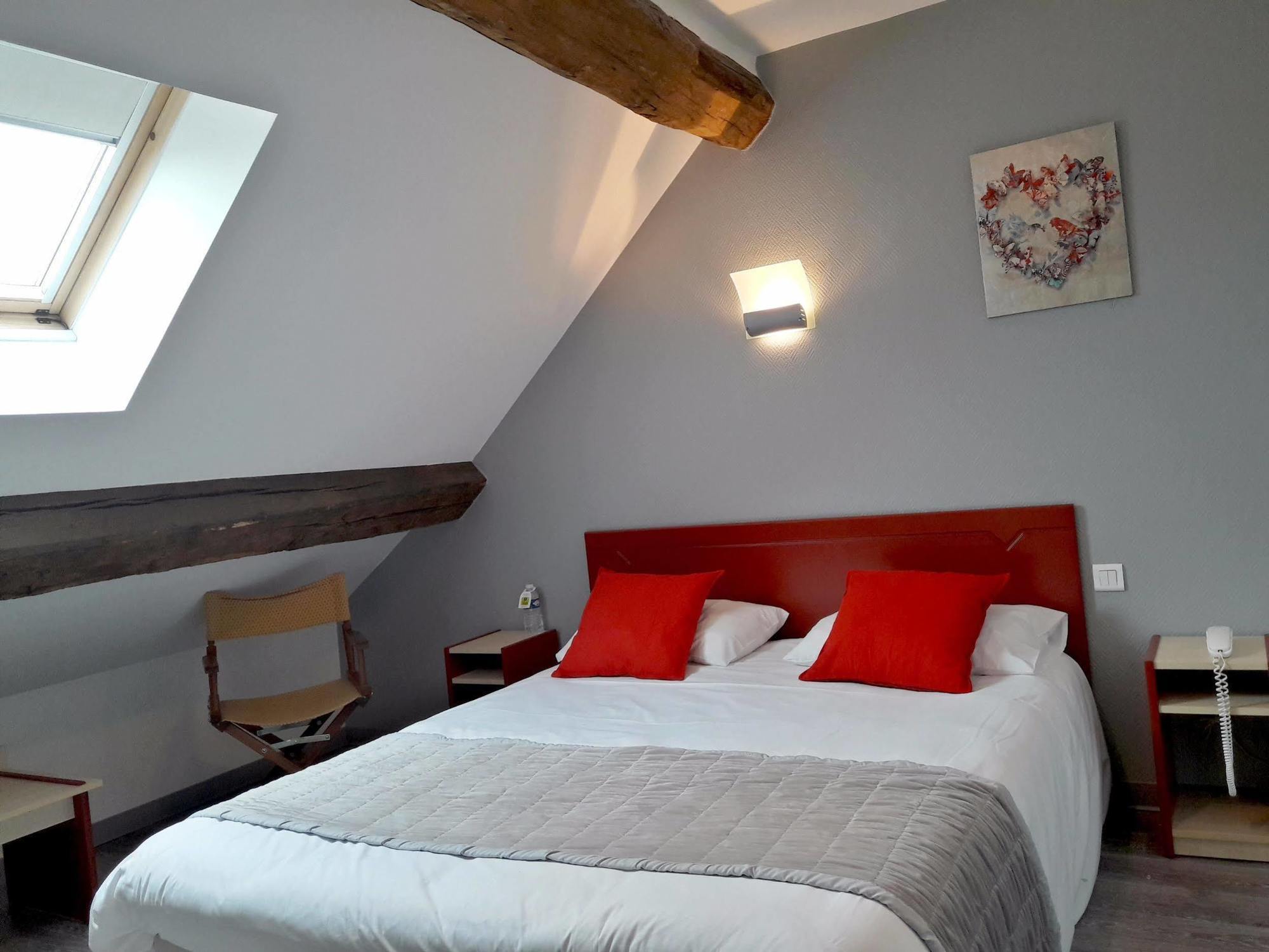 Relais Du Lac Villegusien-le-Lac Luaran gambar