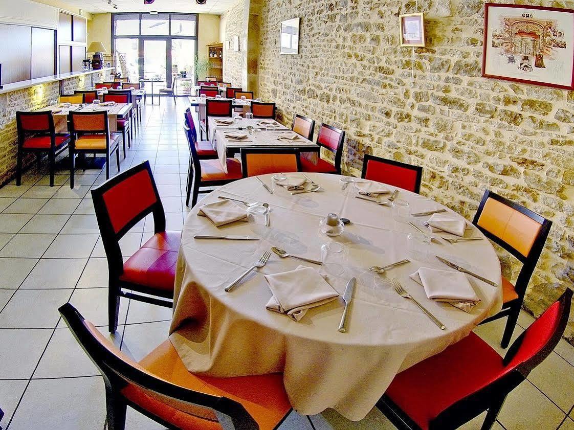 Relais Du Lac Villegusien-le-Lac Luaran gambar